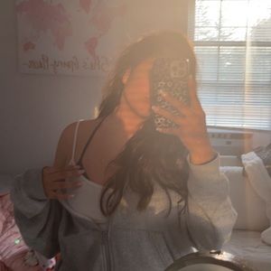 Meet your Posher, Alexandra